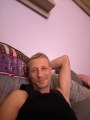 Dicker22
